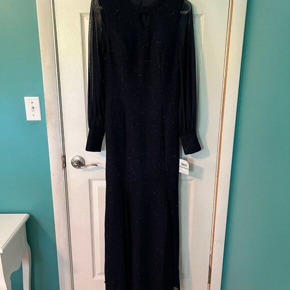 Night Way Evening Dress - Picture 4 of 9